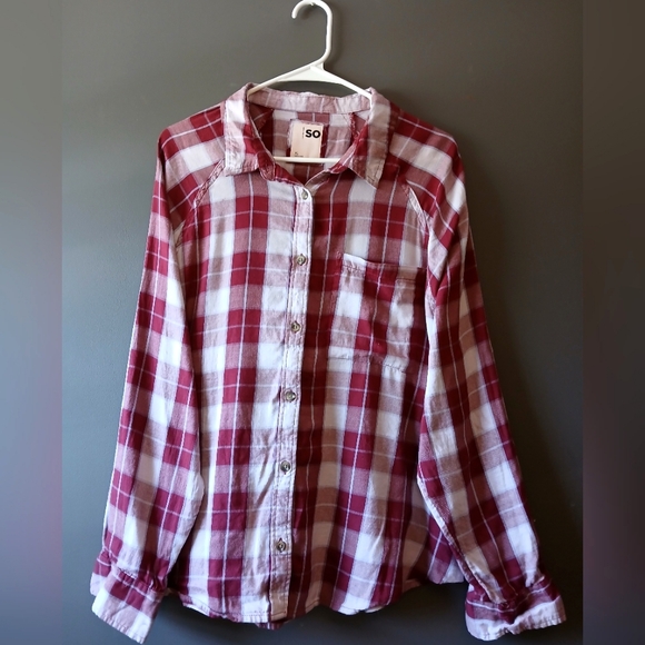 SO WOMEN'S SIZE XL LONG SLEEVE PINK BUTTON DOWN TOP - Picture 1 of 3